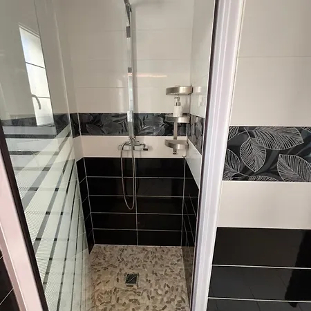 Le Clos Fleur De Sel * 누아르무티에 앙 릴